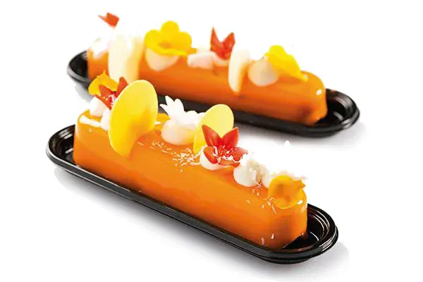 Silikonová forma s vykrajovátkem a tácky Eclair 10 x 80 ml